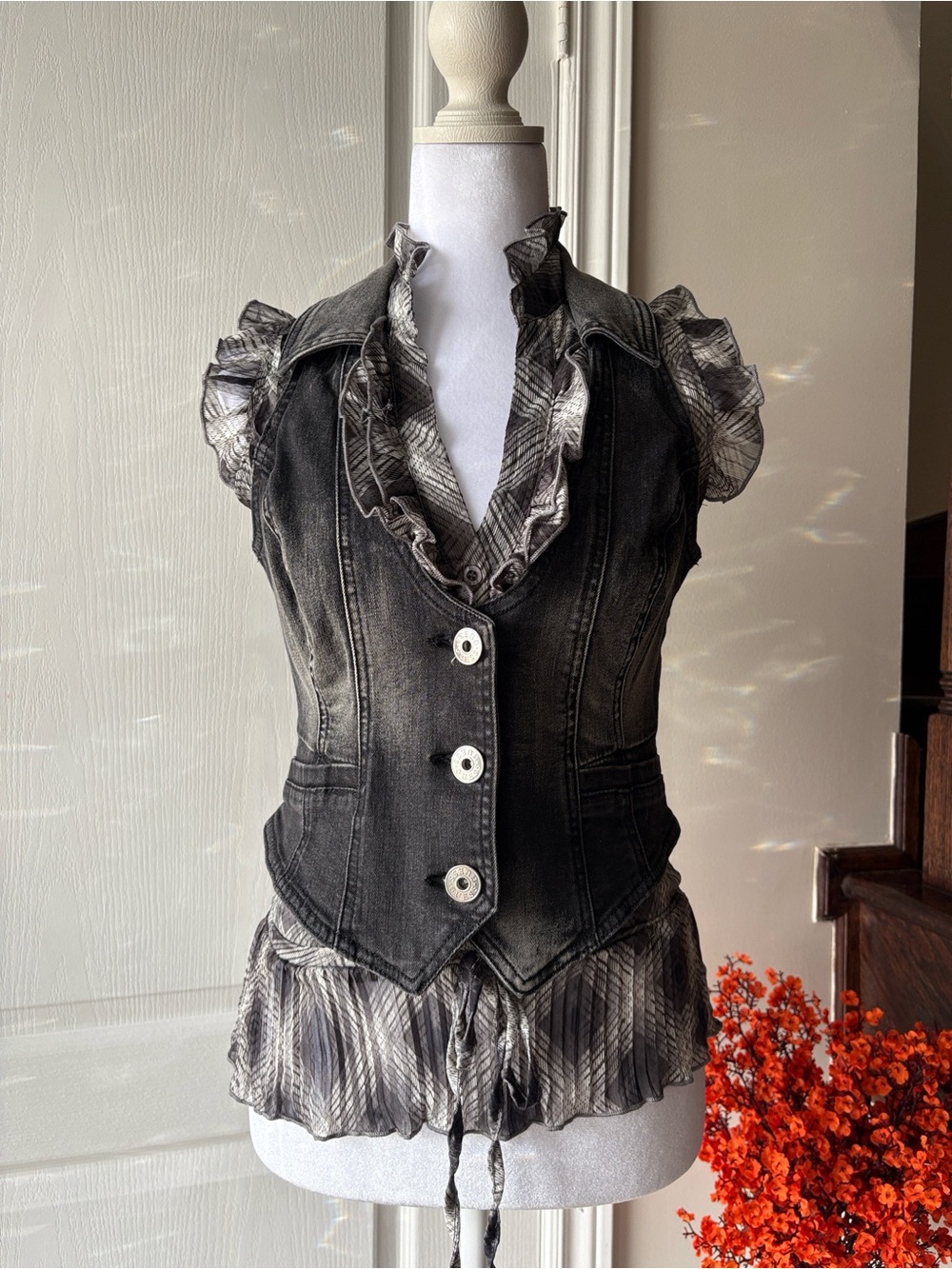 Y2K Costa Blanca Ruffled V-Neck Sheer Women's Blouse - Black & White Plaid - Picture 3 of 8